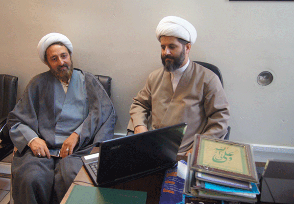 حضور مسئول دفتر فرهنگي دانشكده كامپيوتر نجف آباد در موسسه غديرستان 